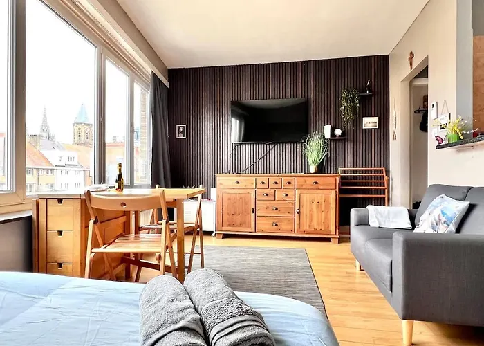 Seaside Cosy Retreat For Two